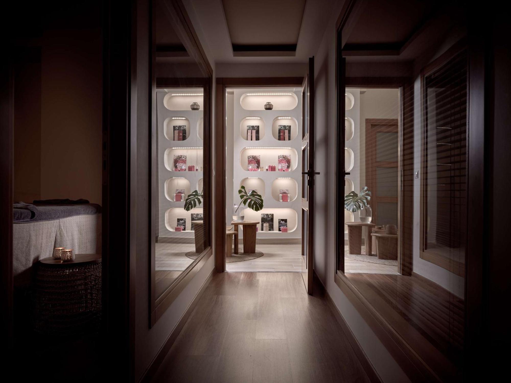 Numo Ierapetra Beach Resort Crete, Adults Only, Curio Collection Hilton エクステリア 写真