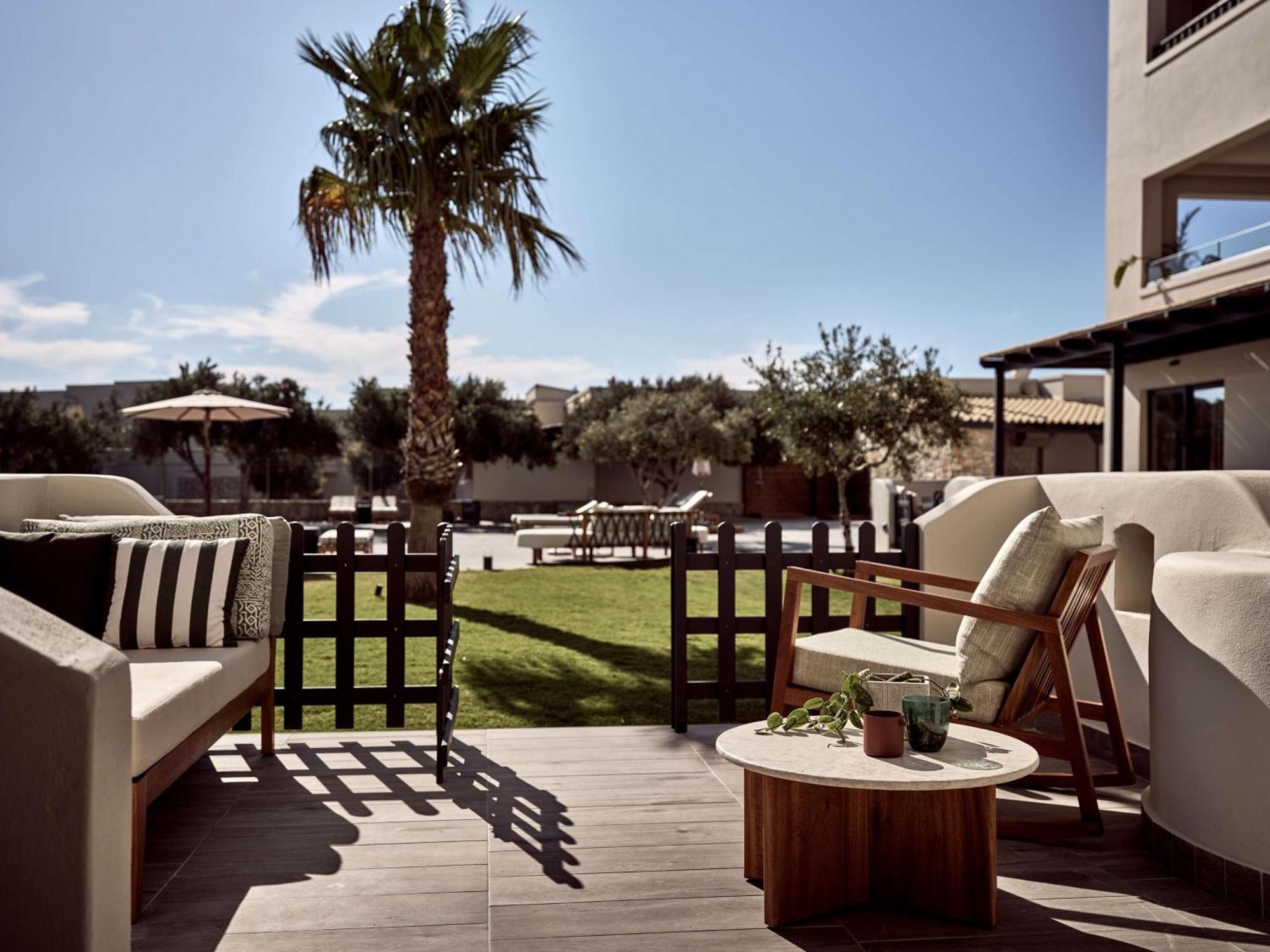 Numo Ierapetra Beach Resort Crete, Adults Only, Curio Collection Hilton エクステリア 写真