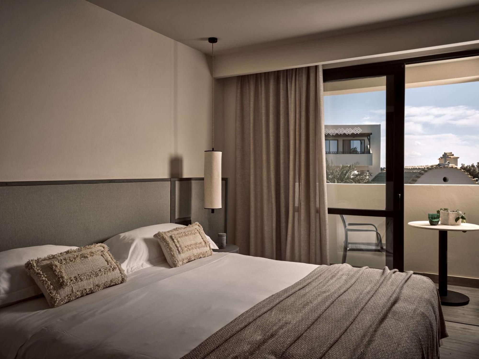 Numo Ierapetra Beach Resort Crete, Adults Only, Curio Collection Hilton エクステリア 写真