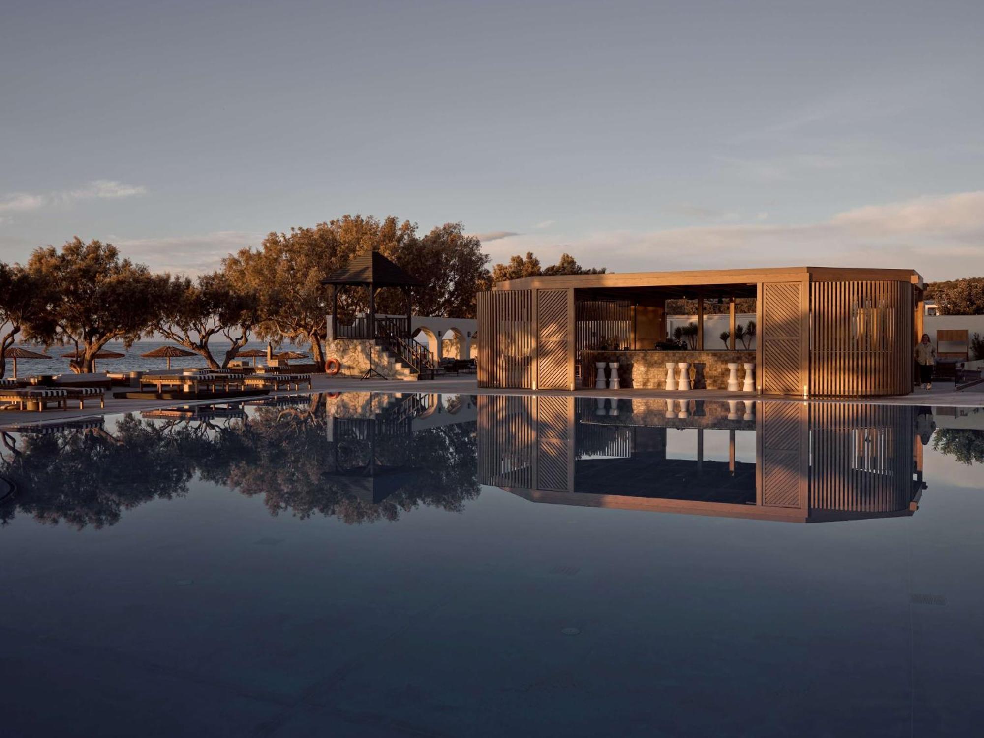 Numo Ierapetra Beach Resort Crete, Adults Only, Curio Collection Hilton エクステリア 写真