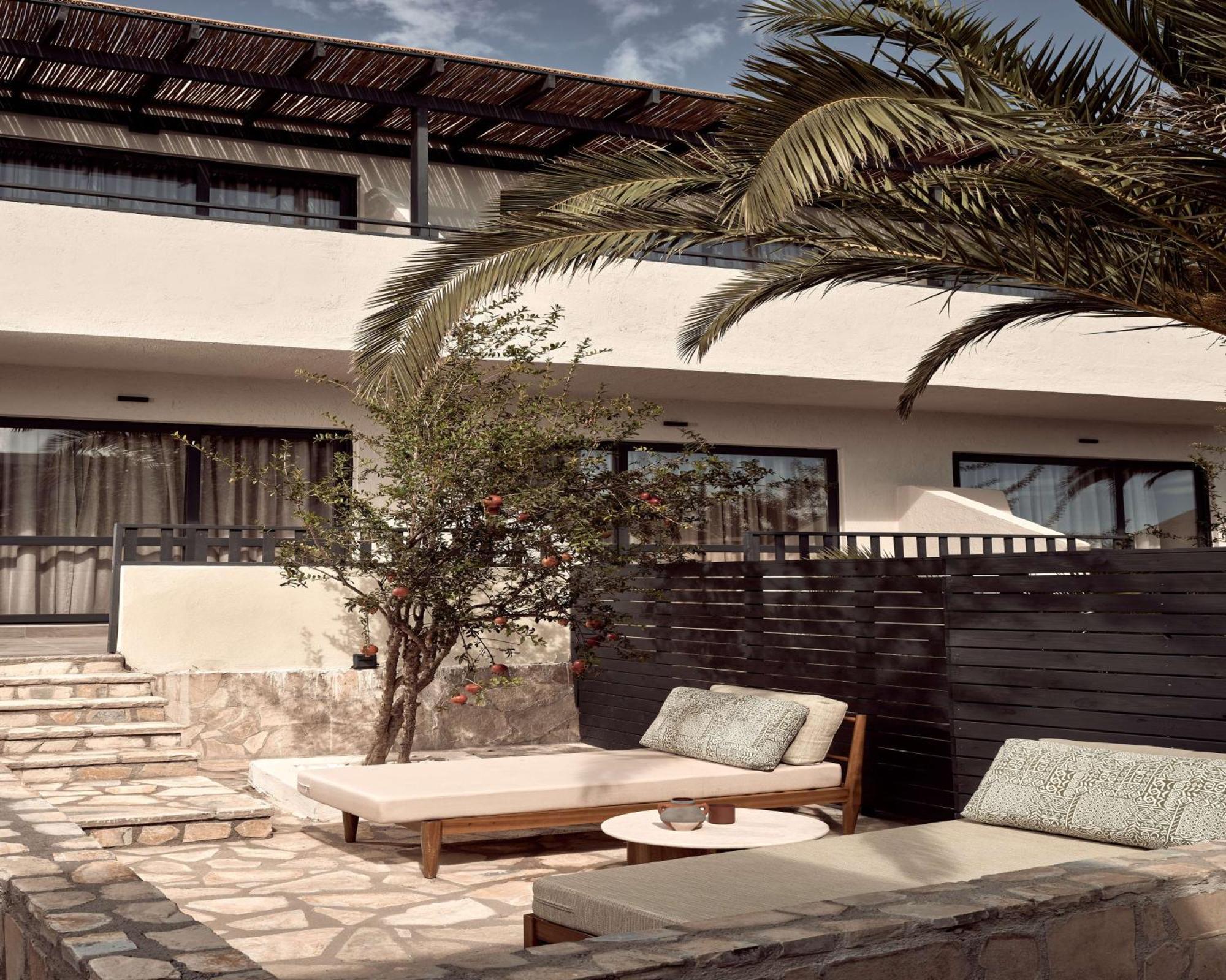Numo Ierapetra Beach Resort Crete, Adults Only, Curio Collection Hilton エクステリア 写真
