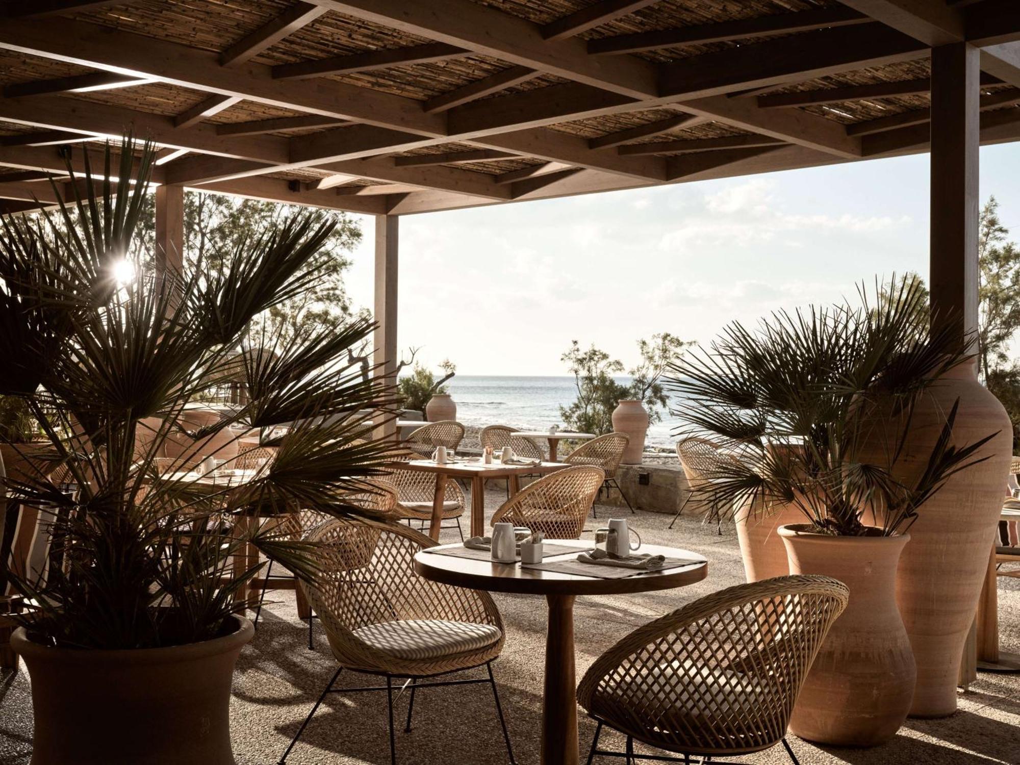 Numo Ierapetra Beach Resort Crete, Adults Only, Curio Collection Hilton エクステリア 写真